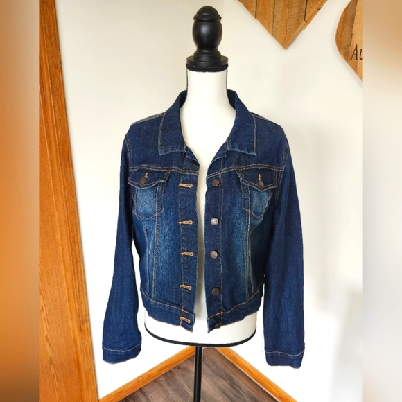 LEI Dark Wash Cropped Denim Jacket - Picture 1 of 4